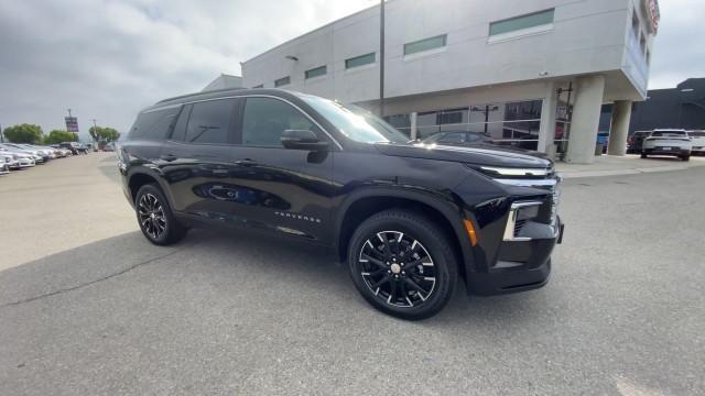 new 2025 Chevrolet Traverse car, priced at $45,565