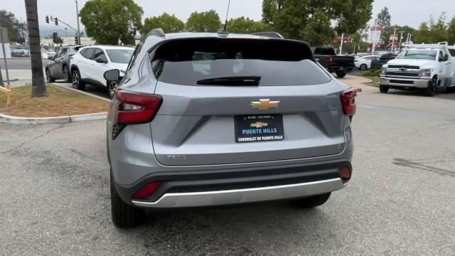 new 2025 Chevrolet Trax car