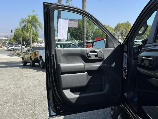 new 2025 Chevrolet Silverado 1500 car, priced at $46,685