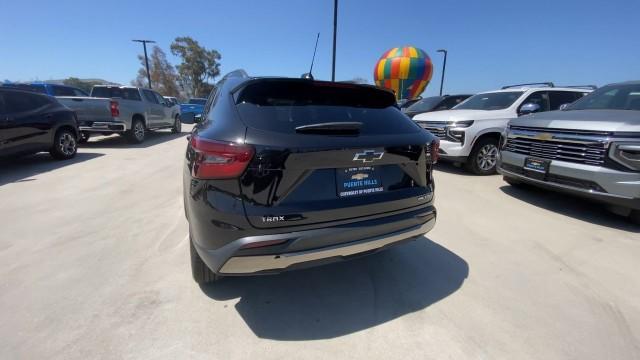 new 2025 Chevrolet Trax car, priced at $26,185