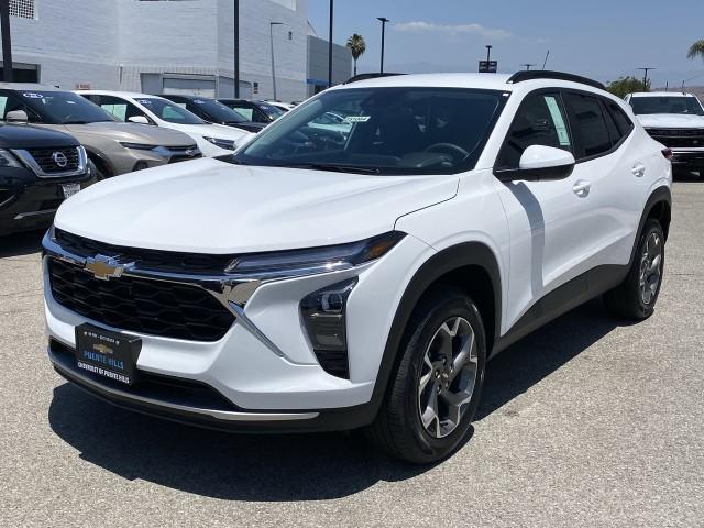 new 2025 Chevrolet Trax car, priced at $24,190
