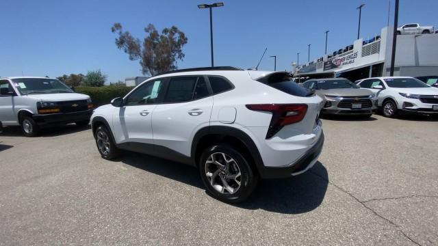 new 2025 Chevrolet Trax car, priced at $24,190