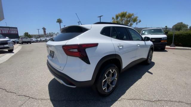 new 2025 Chevrolet Trax car, priced at $24,190