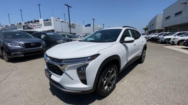 new 2025 Chevrolet Trax car, priced at $24,190