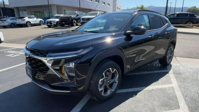 new 2025 Chevrolet Trax car, priced at $24,560