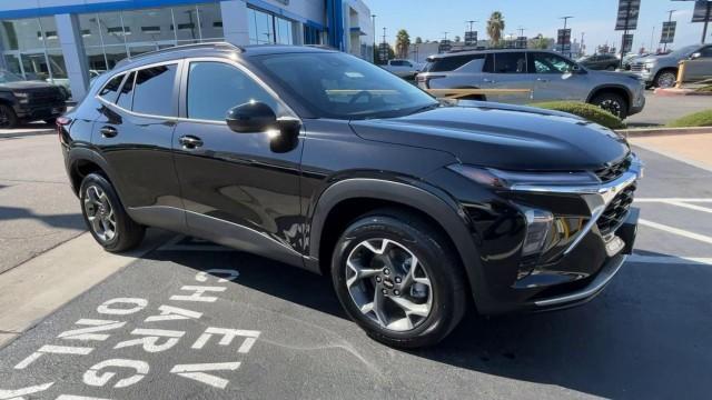 new 2025 Chevrolet Trax car, priced at $24,560