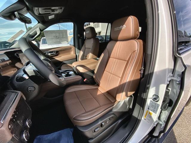 new 2025 Chevrolet Suburban car, priced at $84,190