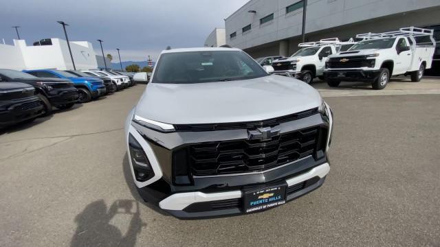 new 2025 Chevrolet Equinox car, priced at $39,720