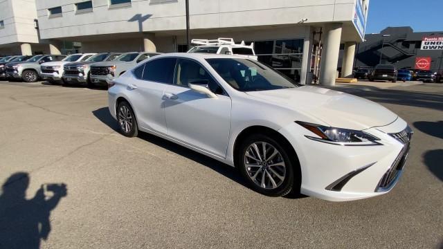 used 2022 Lexus ES 350 car, priced at $33,895