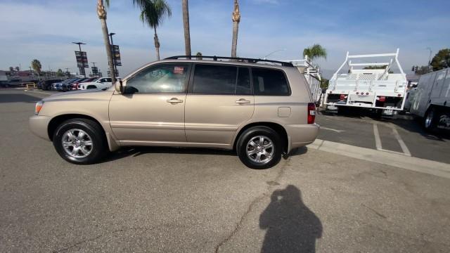 used 2007 Toyota Highlander car, priced at $11,995