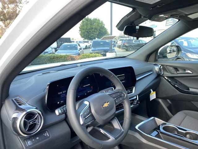 new 2025 Chevrolet Equinox car, priced at $30,765