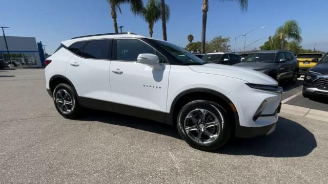 new 2025 Chevrolet Blazer car, priced at $36,997