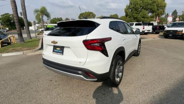 new 2025 Chevrolet Trax car, priced at $25,275