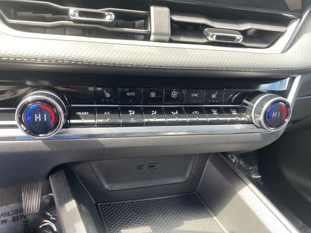 used 2025 Chevrolet Equinox car, priced at $27,995