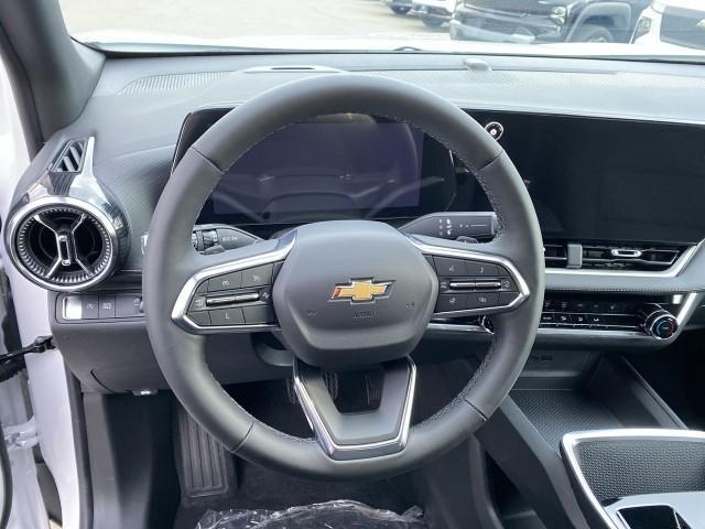 new 2025 Chevrolet Equinox car, priced at $30,380
