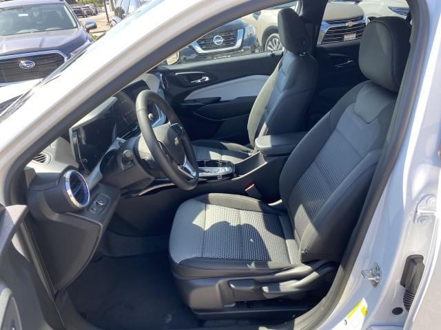 new 2025 Chevrolet Trax car, priced at $25,855