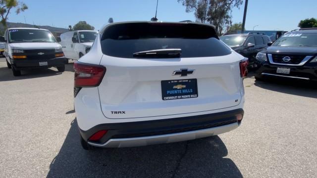 new 2025 Chevrolet Trax car, priced at $25,855