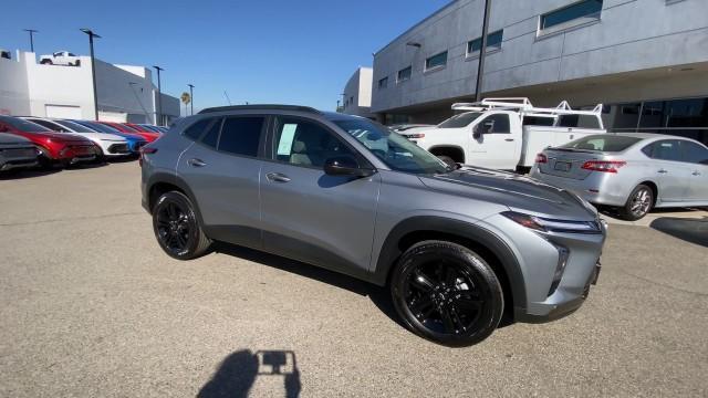 new 2025 Chevrolet Trax car, priced at $25,395