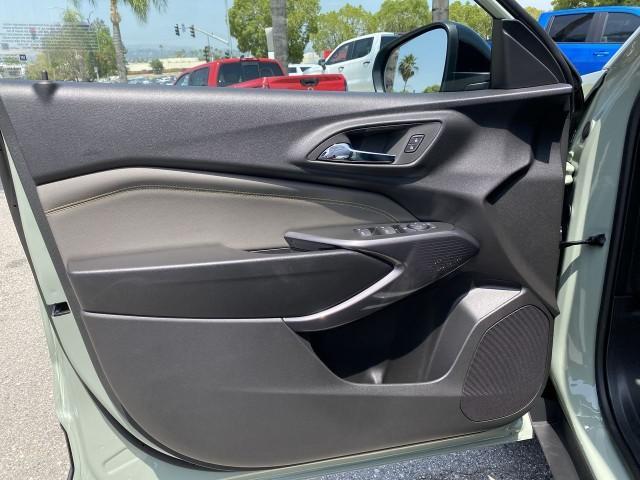 new 2025 Chevrolet Trax car, priced at $27,674