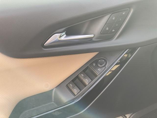 new 2025 Chevrolet Equinox car