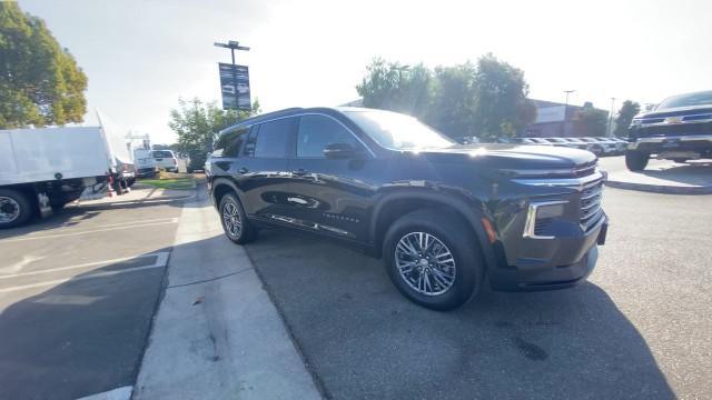 new 2025 Chevrolet Traverse car, priced at $42,890