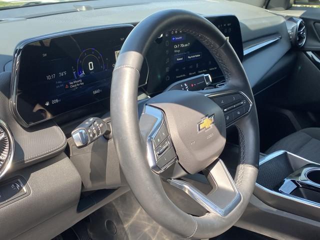 used 2025 Chevrolet Equinox car, priced at $25,995