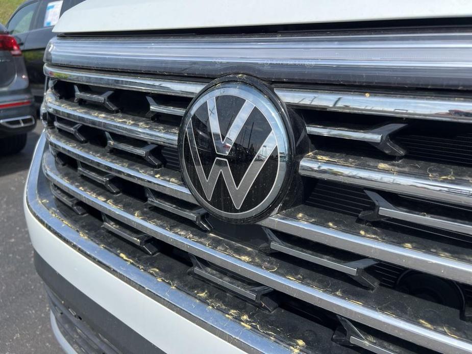 new 2024 Volkswagen Atlas car, priced at $49,959