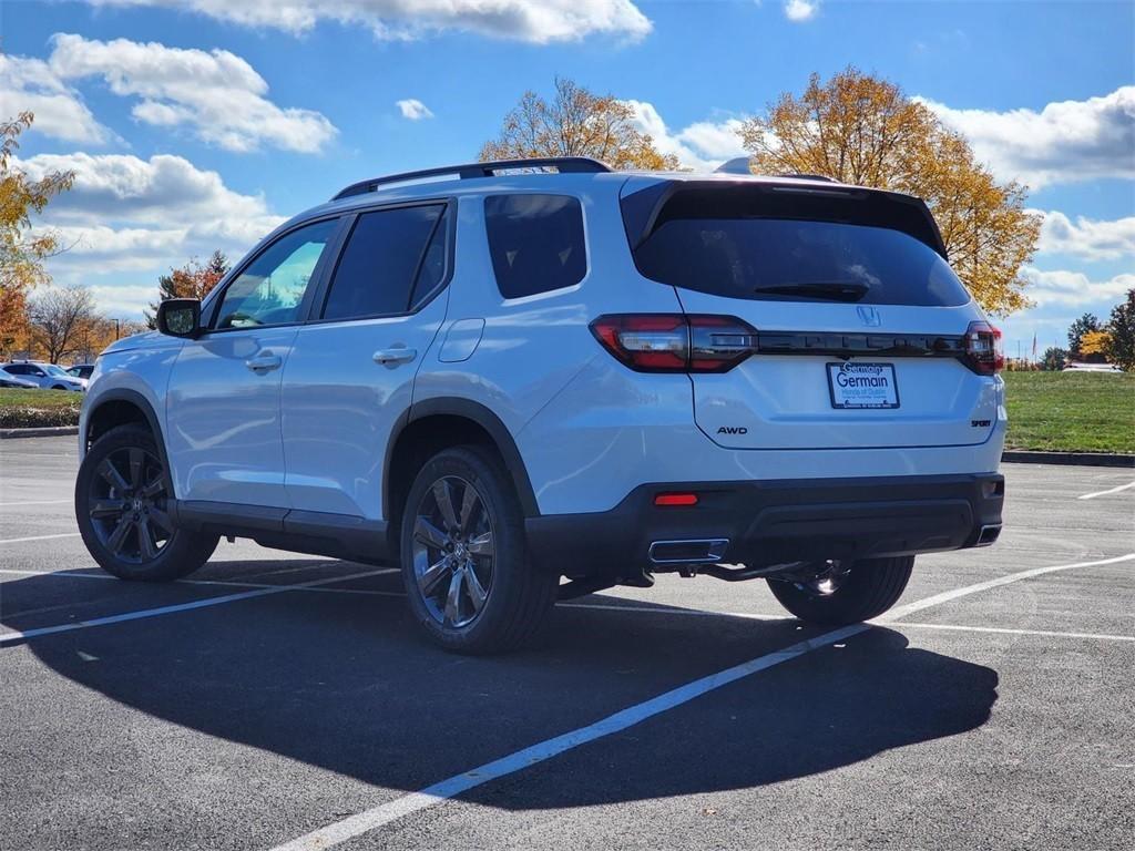 new 2025 Honda Pilot car, priced at $43,650