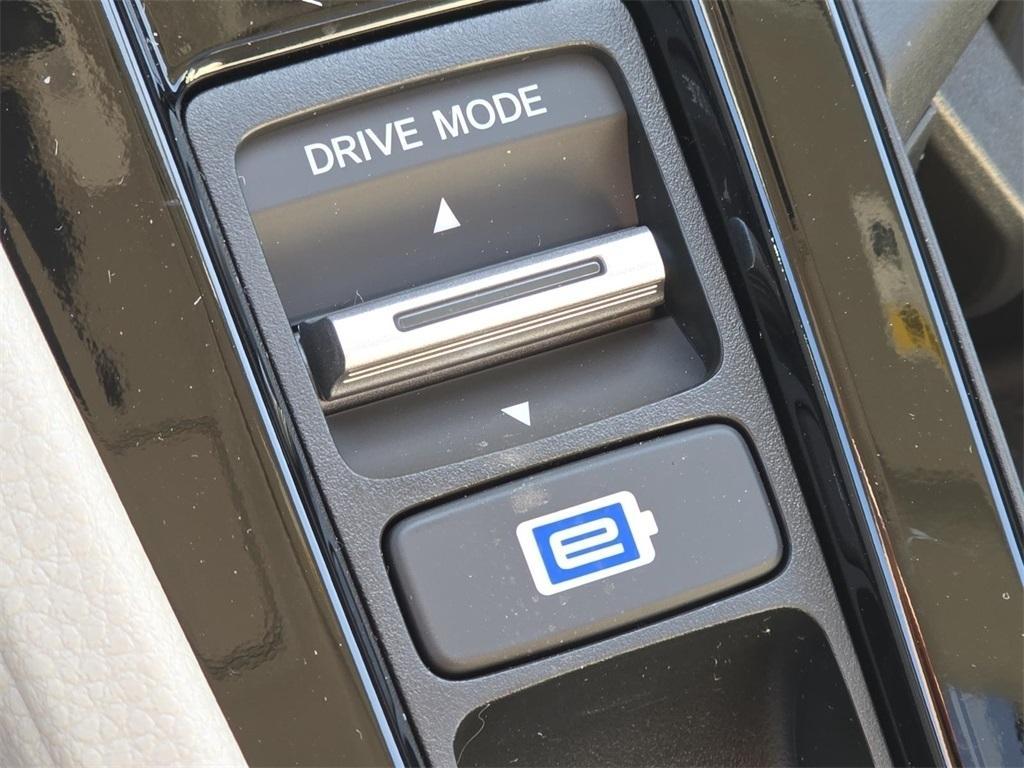 new 2025 Honda Accord Hybrid car, priced at $36,590