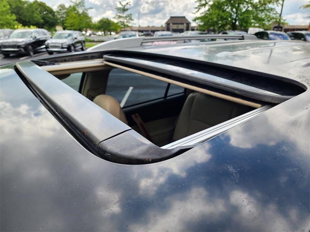 used 2008 Toyota Highlander car, priced at $10,000