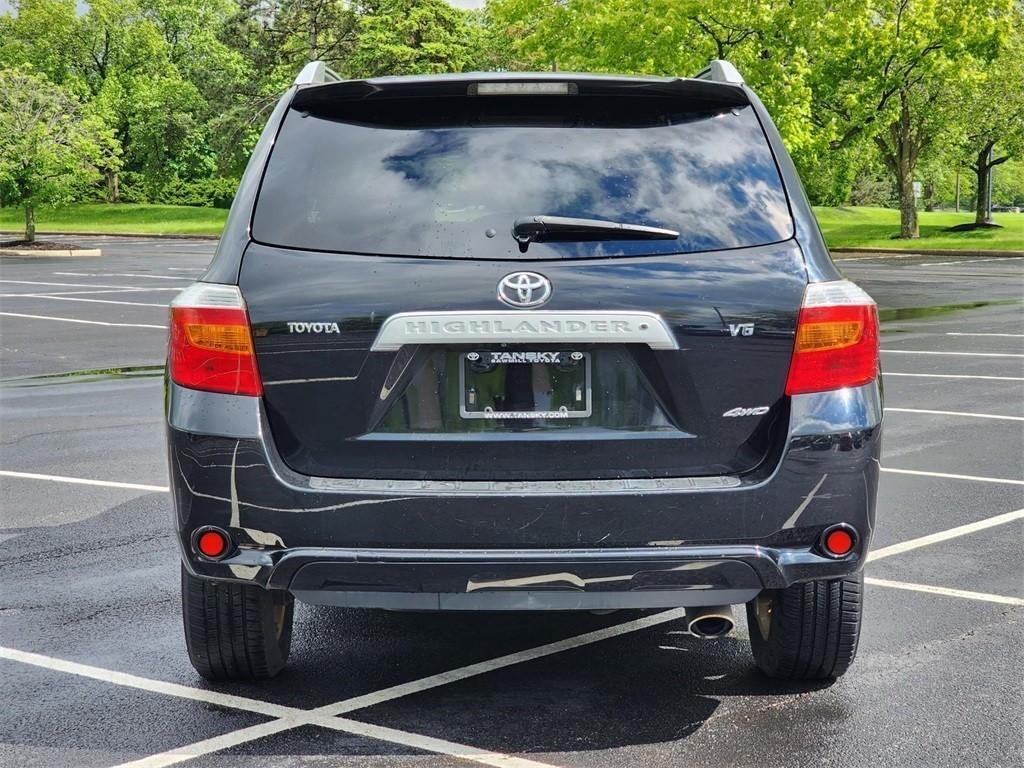 used 2008 Toyota Highlander car, priced at $10,000
