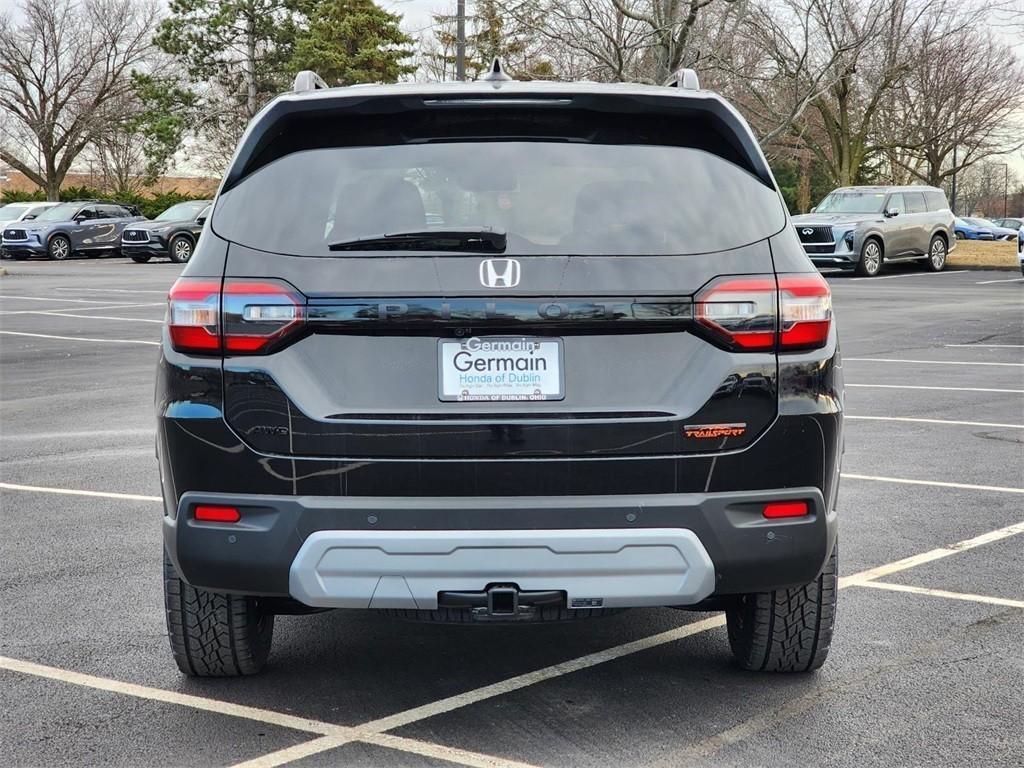 new 2025 Honda Pilot car, priced at $50,850