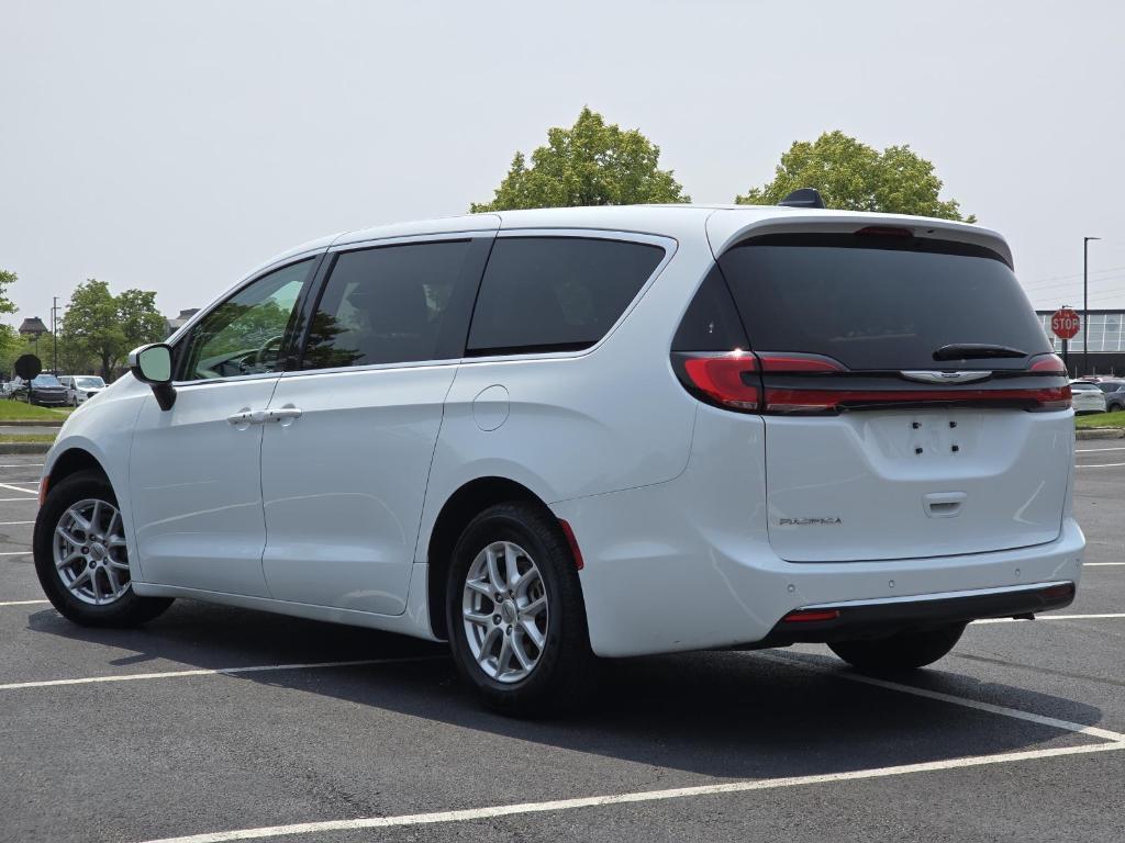 used 2023 Chrysler Pacifica car, priced at $23,557