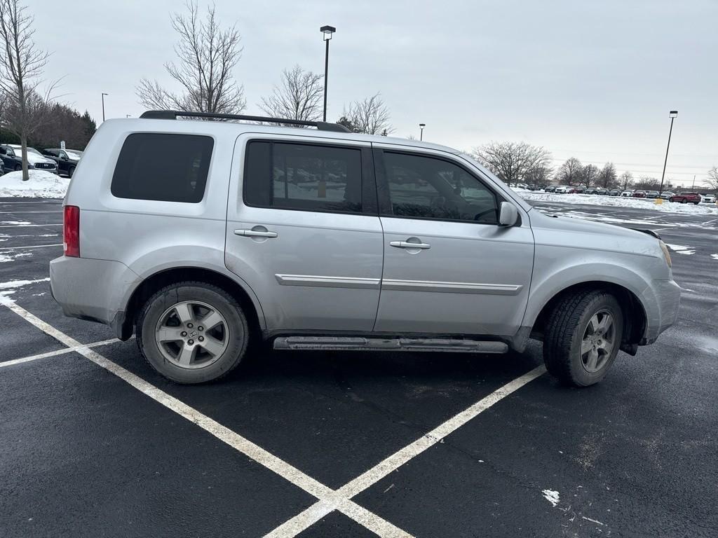 used 2010 Honda Pilot car, priced at $5,757