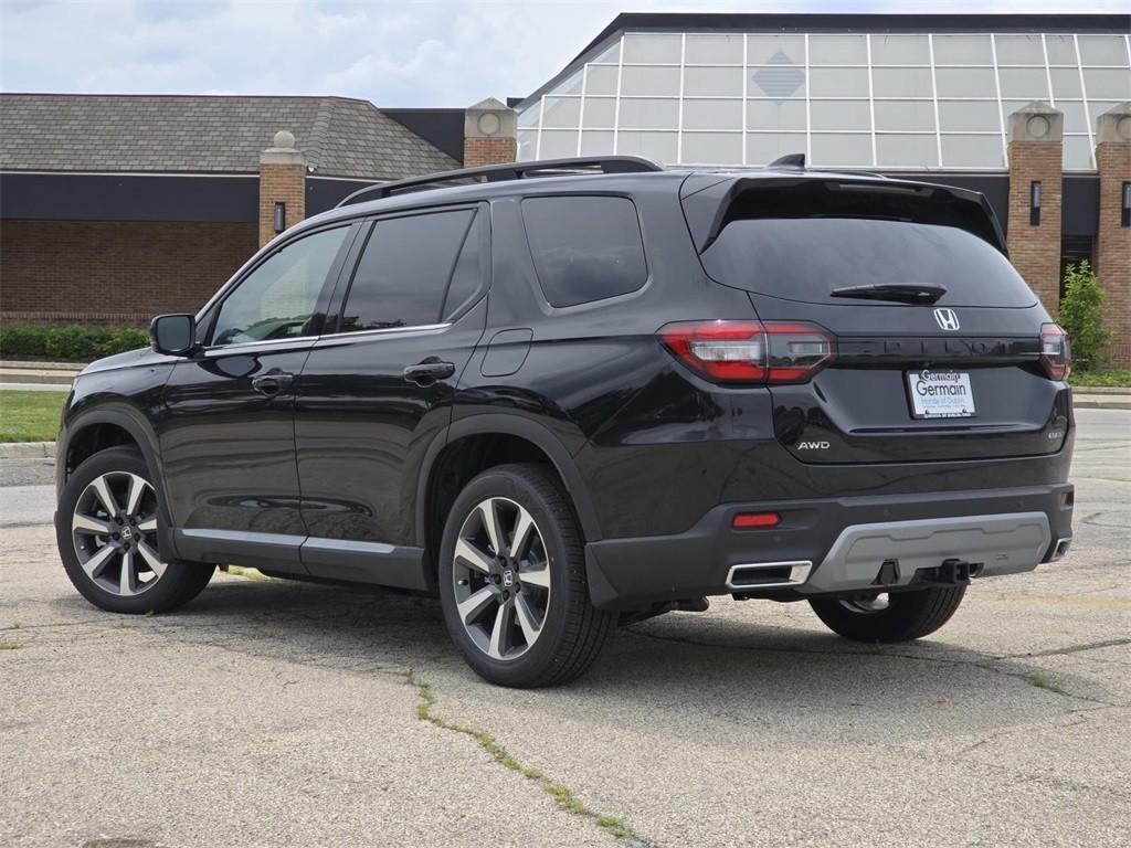 new 2025 Honda Pilot car, priced at $55,750