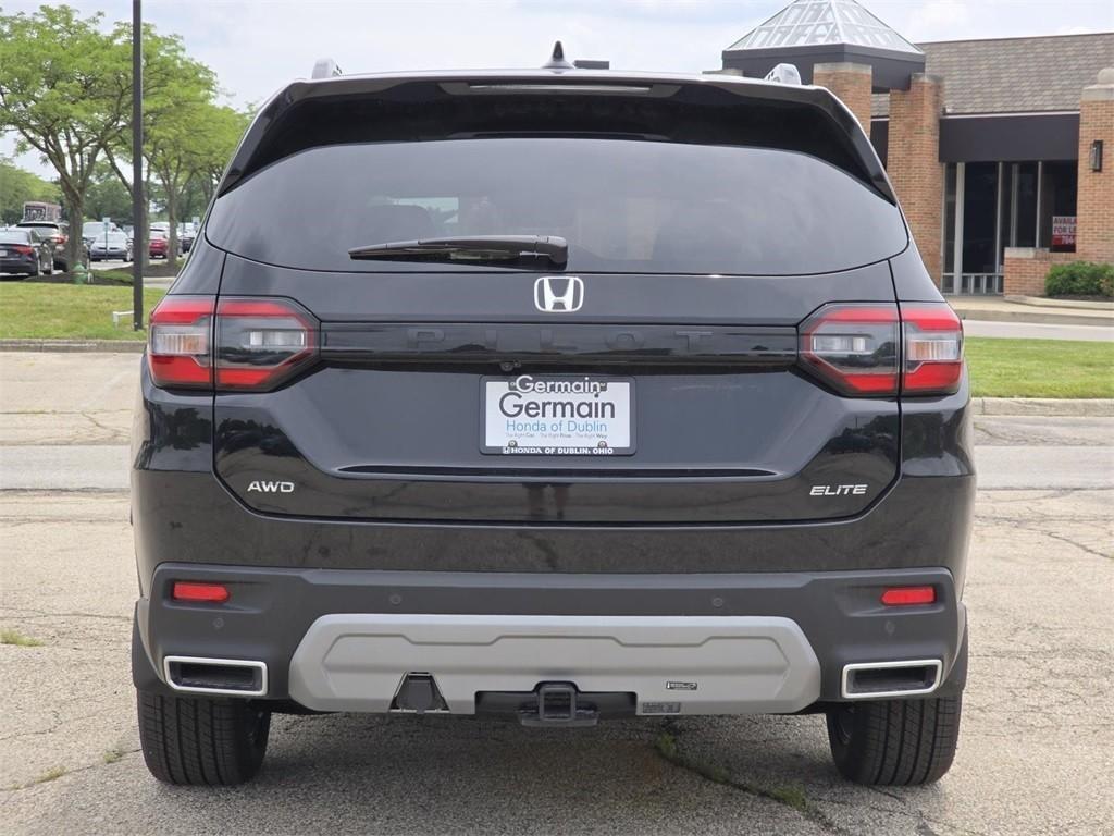 new 2025 Honda Pilot car, priced at $55,750