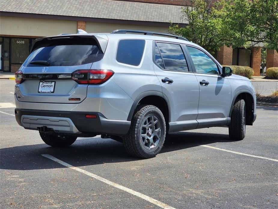 new 2025 Honda Pilot car, priced at $49,995