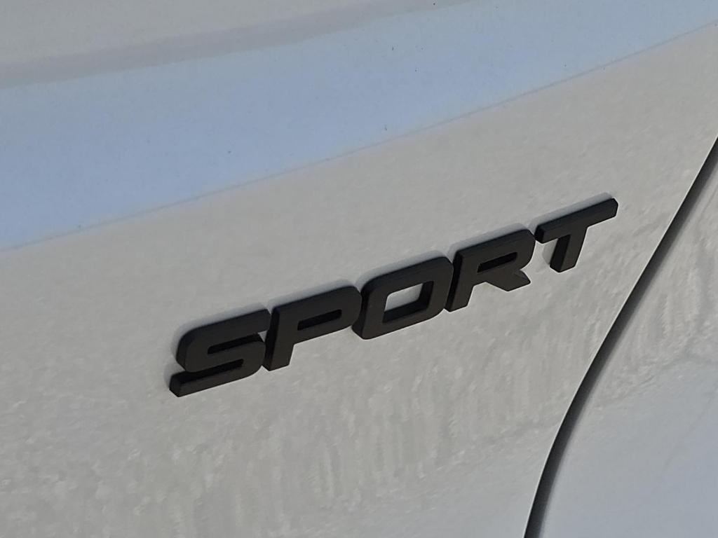 new 2025 Honda CR-V Hybrid car, priced at $38,000
