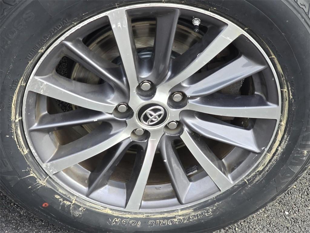 used 2017 Toyota Highlander car, priced at $20,287