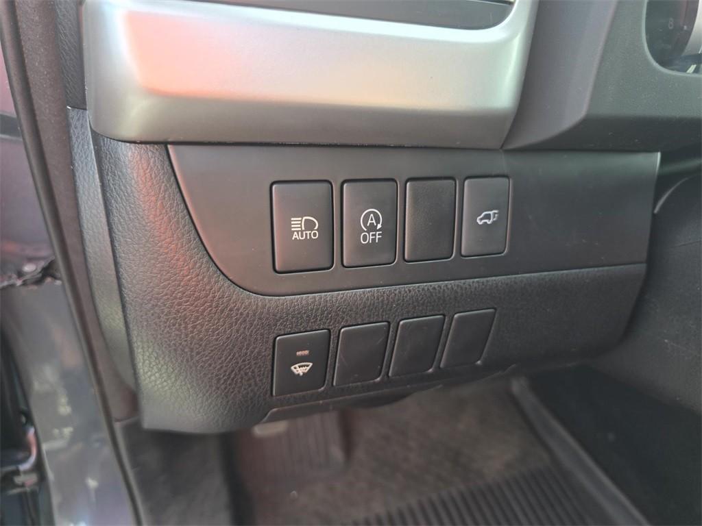 used 2017 Toyota Highlander car, priced at $20,287