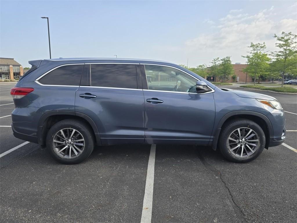 used 2017 Toyota Highlander car, priced at $20,287