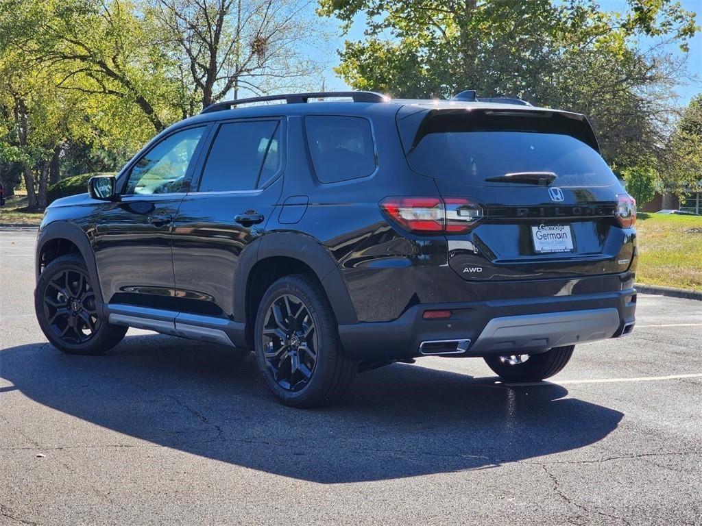 new 2025 Honda Pilot car, priced at $53,145