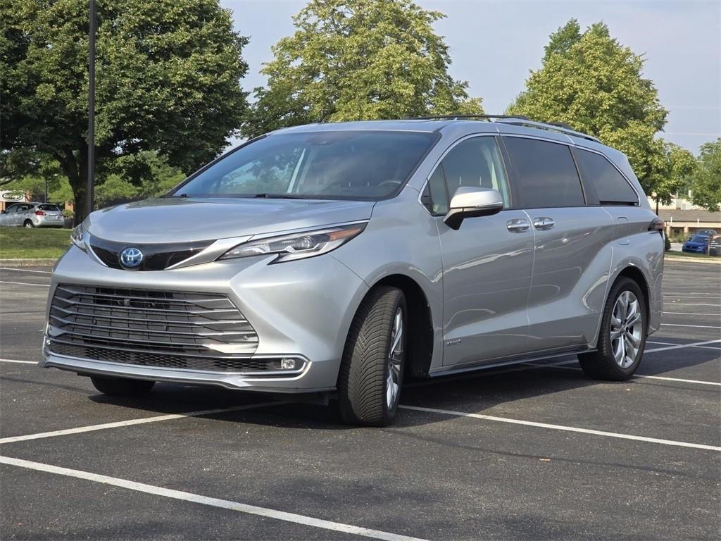 used 2021 Toyota Sienna car, priced at $41,997