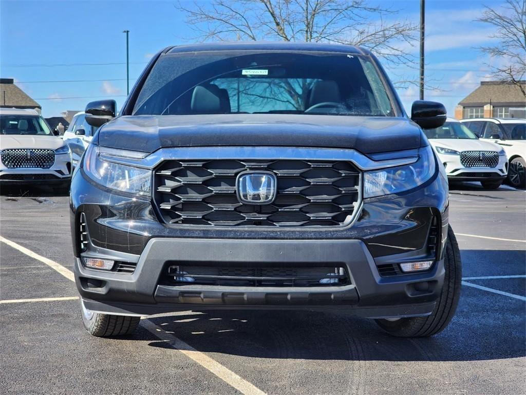 new 2025 Honda Passport car, priced at $43,295