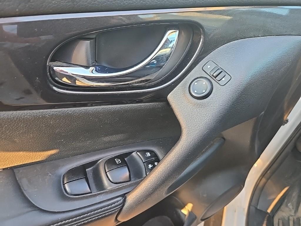 used 2018 Nissan Rogue car, priced at $13,000