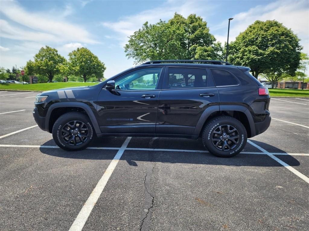 used 2020 Jeep Cherokee car, priced at $13,997