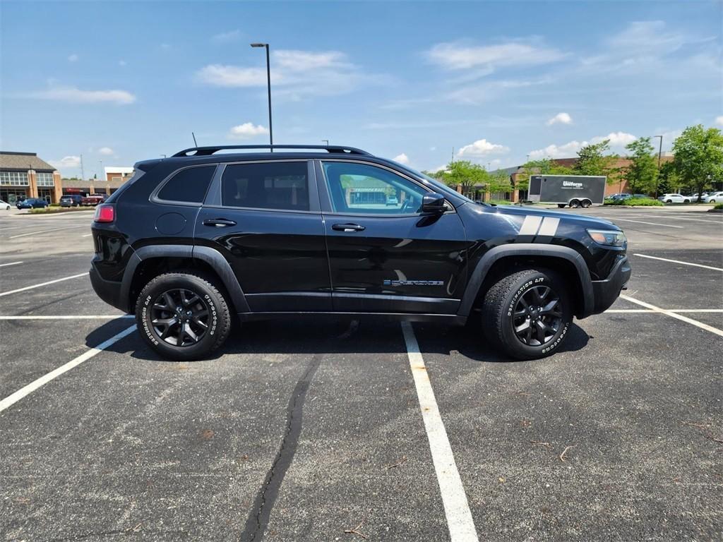 used 2020 Jeep Cherokee car, priced at $13,997