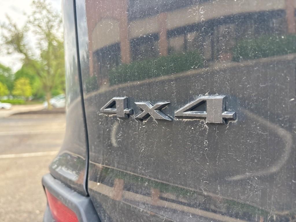 used 2020 Jeep Cherokee car, priced at $15,557