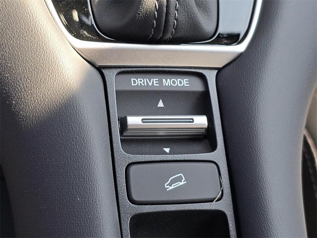 new 2025 Honda HR-V car, priced at $32,850