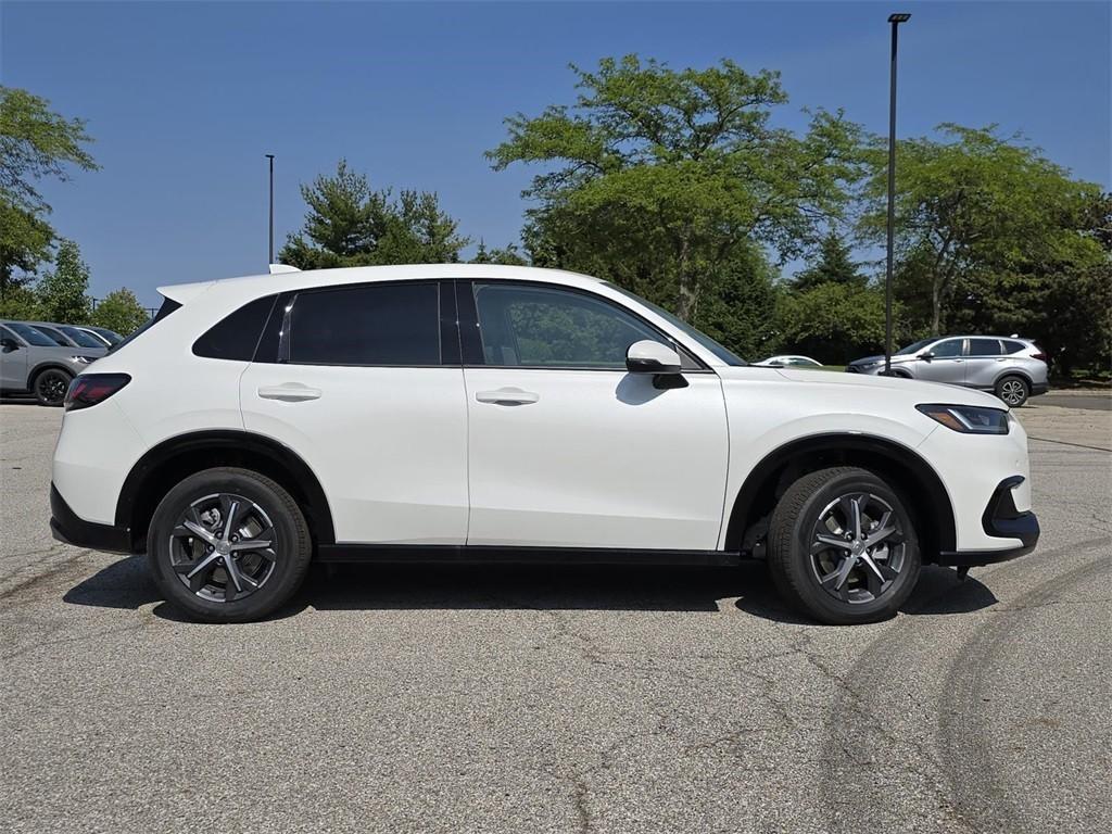 new 2025 Honda HR-V car, priced at $32,850